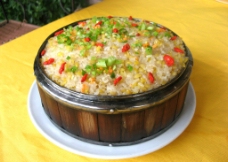 木桶糯米饭图片